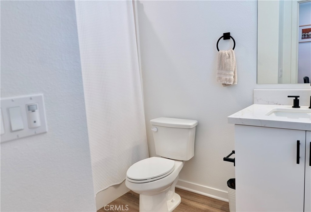 https://media.crmls.org/medias/3f2dca51-c672-45b7-961f-0c8f19f8423b.jpg?preset=X-Large