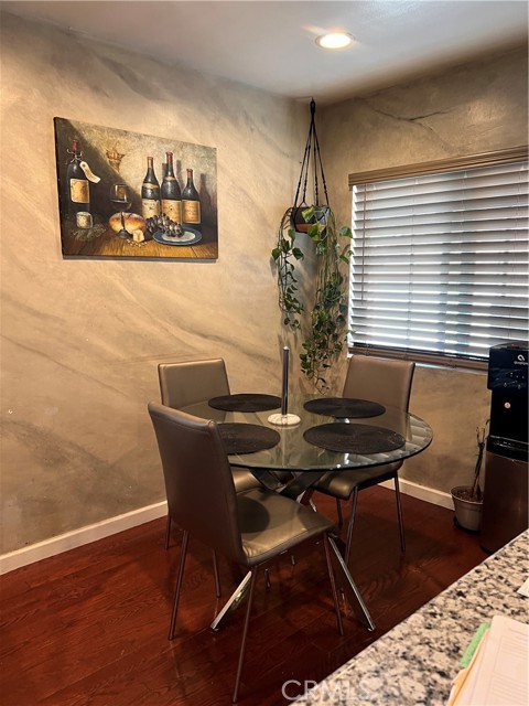 Detail Gallery Image 8 of 18 For 1918 W Piru St, Compton,  CA 90222 - 4 Beds | 2 Baths