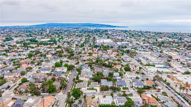 1150 23rd Street, Manhattan Beach, California 90266, 3 Bedrooms Bedrooms, ,1 BathroomBathrooms,Residential,Sold,23rd,SB23106490