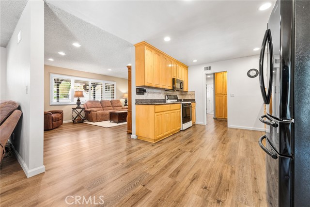 Detail Gallery Image 15 of 53 For 19830 Grant, Corona,  CA 92881 - 4 Beds | 3 Baths