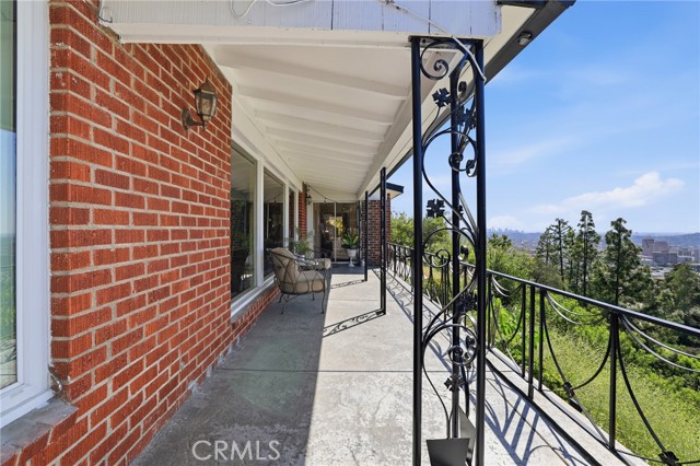 Detail Gallery Image 49 of 75 For 1558 Remah Vista, Glendale,  CA 91207 - 3 Beds | 4/1 Baths