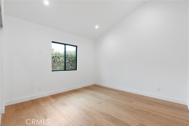 Detail Gallery Image 31 of 38 For 8334 Winsford Ave, Los Angeles,  CA 90045 - 5 Beds | 4 Baths