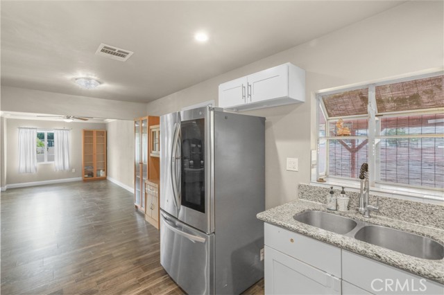 Detail Gallery Image 14 of 41 For 14087 Anderson St, Paramount,  CA 90723 - 3 Beds | 2 Baths