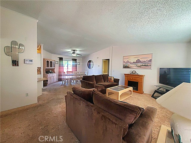 Detail Gallery Image 7 of 48 For 21621 Sandia Rd #65,  Apple Valley,  CA 92308 - 3 Beds | 2 Baths