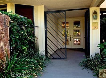 Detail Gallery Image 2 of 6 For 44 Mount Holyoke, Rancho Mirage,  CA 92270 - 3 Beds | 3 Baths