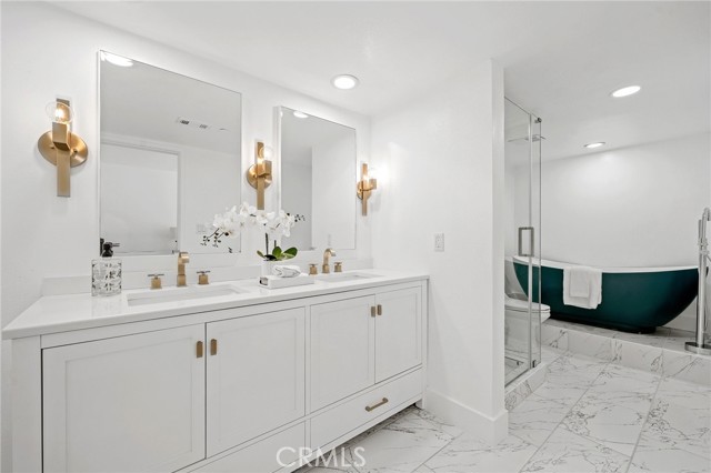 Detail Gallery Image 13 of 17 For 12000 Goshen Ave #106,  Los Angeles,  CA 90049 - 4 Beds | 3/1 Baths