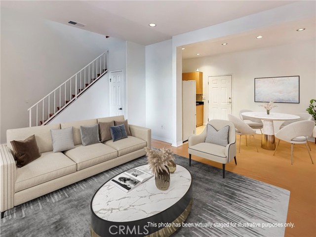 50 W Mountain Street, Pasadena CA: https://media.crmls.org/medias/3f31a84a-780c-455e-bcc4-d8904e276715.jpg