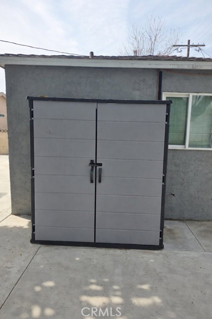 Detail Gallery Image 13 of 19 For 819 E 85th St, Los Angeles,  CA 90001 - 4 Beds | 3 Baths