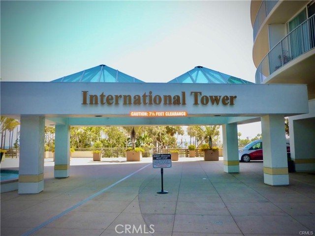 700 E Ocean Boulevard, Long Beach CA: https://media.crmls.org/medias/3f3211ef-712f-48b1-a87d-0cd7b4609d28.jpg