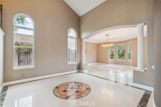 Detail Gallery Image 31 of 61 For 4918 W Bluff, Fresno,  CA 93722 - 5 Beds | 3/1 Baths