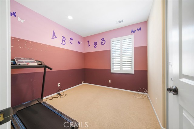 Detail Gallery Image 10 of 16 For 6602 Lasseron Dr, Palmdale,  CA 93552 - 5 Beds | 2 Baths