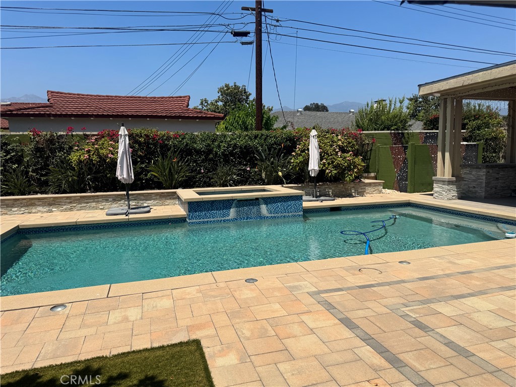 MLS #WS26160542 image #2