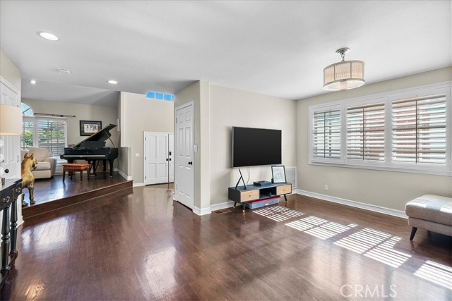 2301 Walnut Avenue, Manhattan Beach, California 90266, 4 Bedrooms Bedrooms, ,3 BathroomsBathrooms,Residential,Sold,Walnut,SB22033691