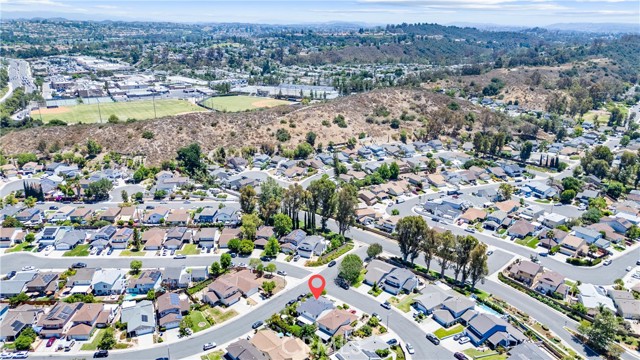 27231 Eastridge Drive, Lake Forest CA: https://media.crmls.org/medias/3f34e8ae-a1af-4a69-a463-5c9de23f870d.jpg