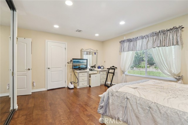 Detail Gallery Image 17 of 35 For 21811 Merridy St, Chatsworth,  CA 91311 - 2 Beds | 2 Baths