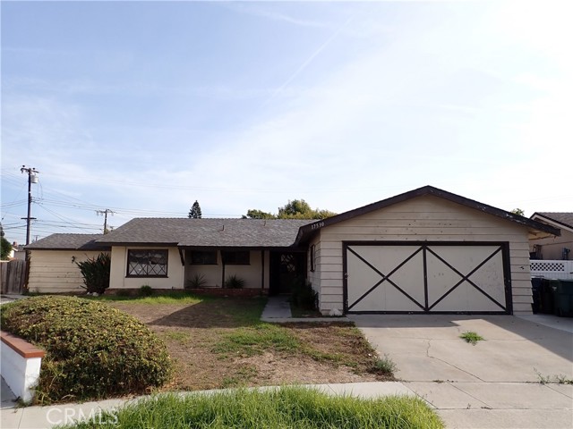 Detail Gallery Image 2 of 38 For 17530 Santa Domingo Cir, Fountain Valley,  CA 92708 - 3 Beds | 2 Baths