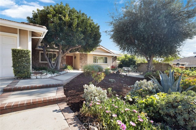 Detail Gallery Image 7 of 52 For 112 Nassau Pl, Claremont,  CA 91711 - 4 Beds | 2 Baths