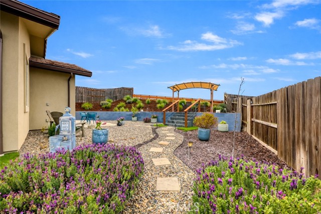 Detail Gallery Image 3 of 44 For 3530 Lakeside Village, Paso Robles,  CA 93446 - 3 Beds | 2 Baths
