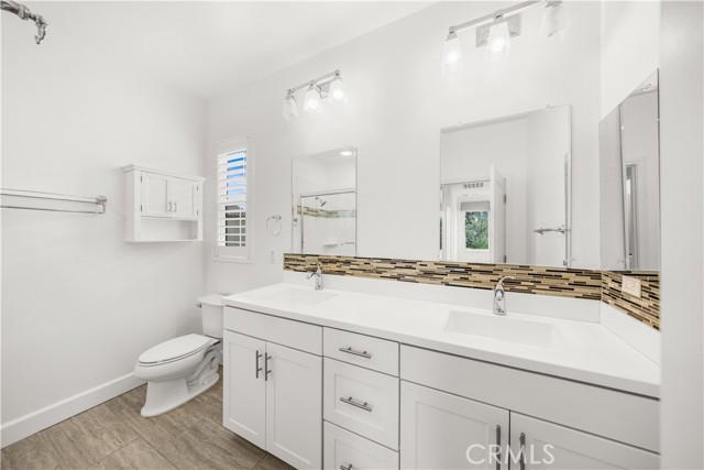 Detail Gallery Image 11 of 19 For 83 Waterleaf, Irvine,  CA 92620 - 3 Beds | 2/1 Baths