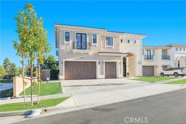 Detail Gallery Image 2 of 30 For 10178 Lightbreeze Cir, Huntington Beach,  CA 92646 - 5 Beds | 5 Baths