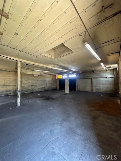 1200 W Slauson Avenue, Los Angeles, California 90044, ,Commercial Sale,For Sale,1200 W Slauson Avenue,CRSB24096848