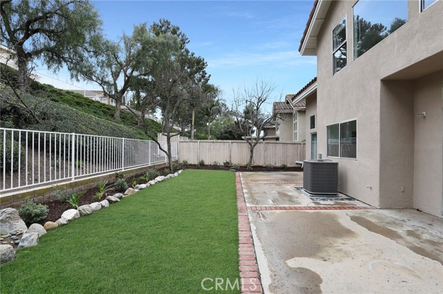 Image 16 of 41 For 520 Morningstar