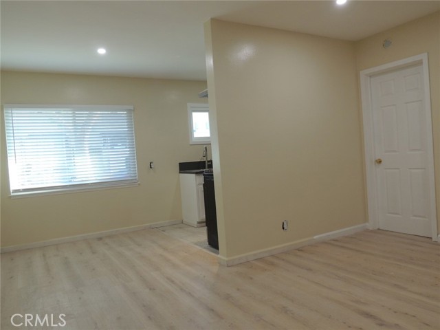 Detail Gallery Image 10 of 26 For 819 E 4th #1,  Long Beach,  CA 90802 - 1 Beds | 1 Baths