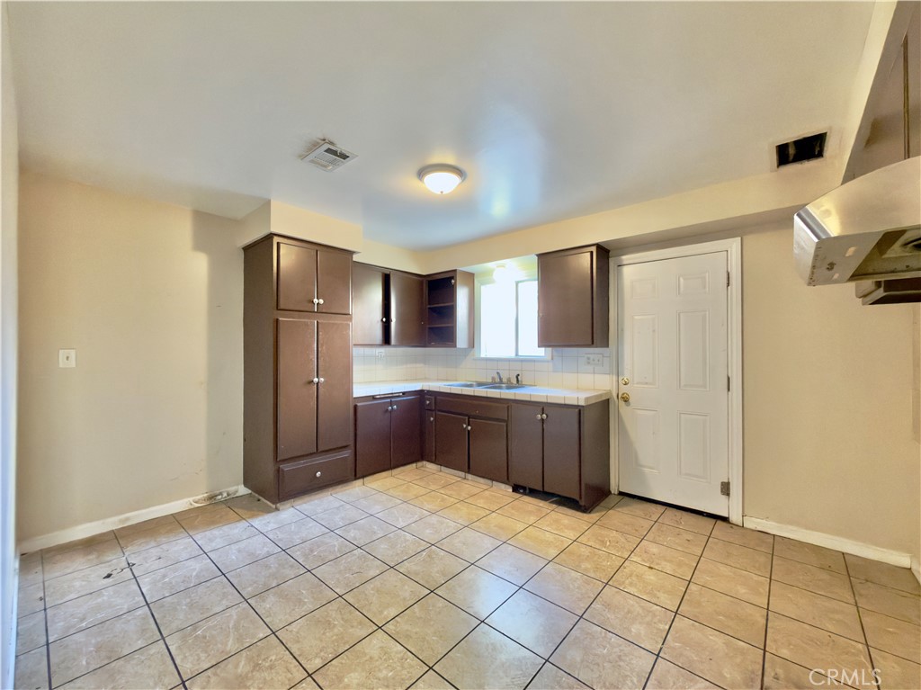 MLS #SR25236745 image #12