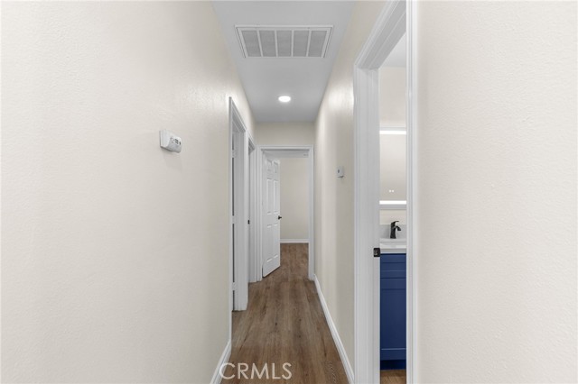 530 E 3rd Street, Rialto CA: https://media.crmls.org/medias/3f395dd1-ac40-4968-b639-3cb0157588b3.jpg