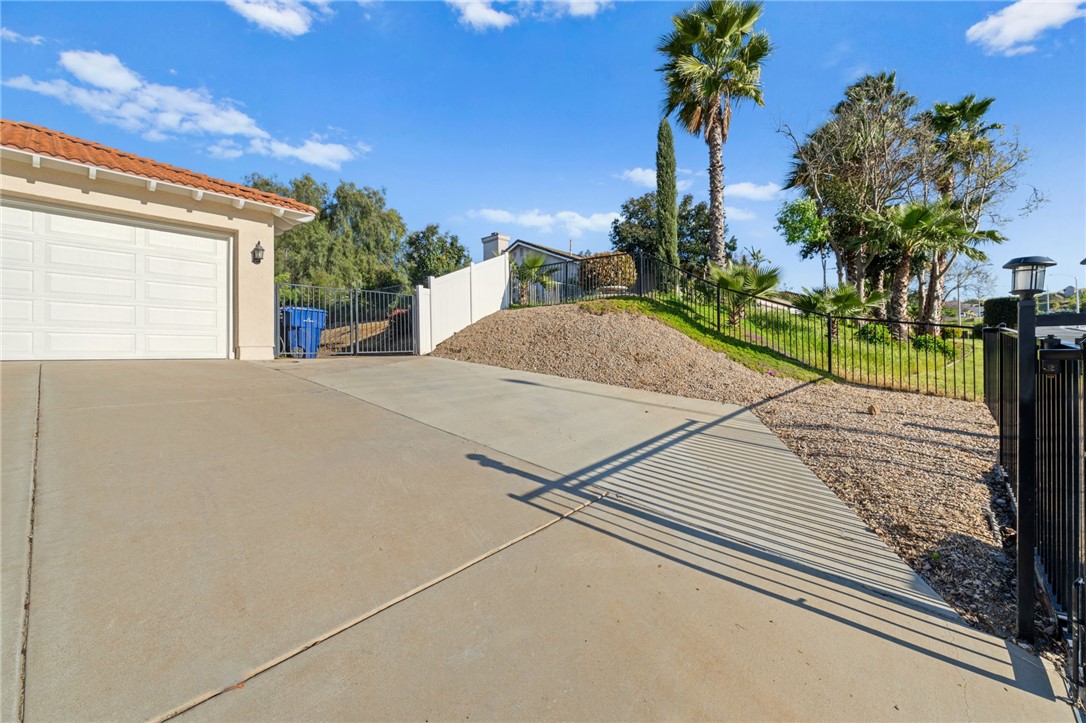 Detail Gallery Image 8 of 51 For 16020 Little Ct, Riverside,  CA 92508 - 4 Beds | 2/1 Baths