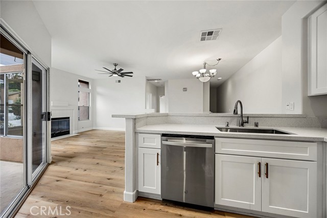 Detail Gallery Image 15 of 35 For 932 S Country Glen, Anaheim,  CA 92808 - 2 Beds | 2 Baths