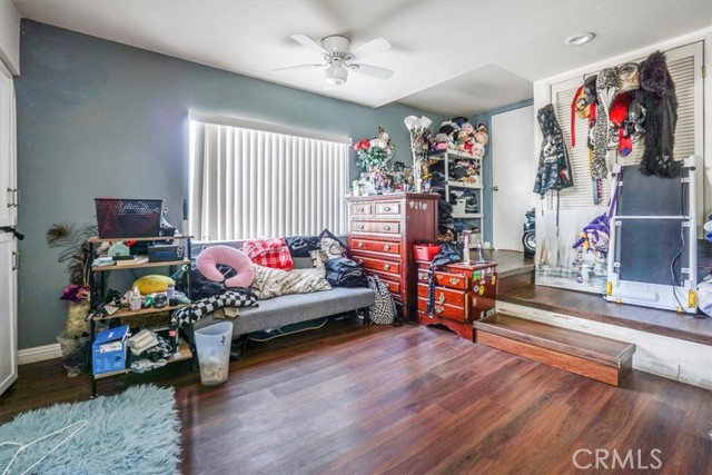 27068 Jarvis Street, Perris CA: https://media.crmls.org/medias/3f3a02da-8ff2-4ee6-9a79-c5a76c455ce1.jpg