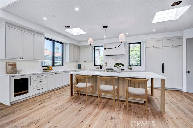 1400 Esplanade, Redondo Beach, California 90277, 4 Bedrooms Bedrooms, 0 ,4 BathroomsBathrooms,Residential,For Sale,Esplanade,0,SB26127556