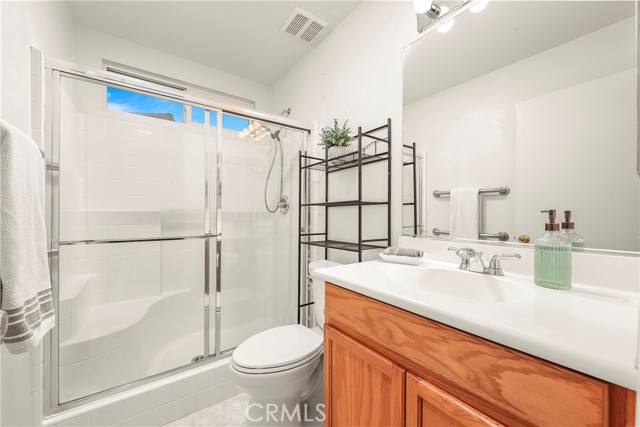 Detail Gallery Image 22 of 53 For 43635 Castle Cir, Lancaster,  CA 93535 - 5 Beds | 3 Baths