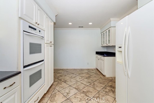 Detail Gallery Image 6 of 25 For 4535 Reading Dr, Oxnard,  CA 93033 - 4 Beds | 2 Baths