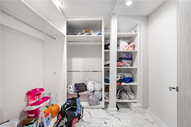 Detail Gallery Image 30 of 53 For 515 La Loma Rd, Glendale,  CA 91206 - 4 Beds | 5 Baths