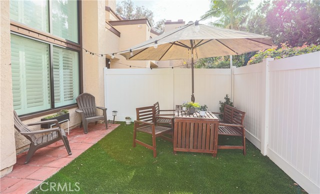 Image 21 of 30 For 924 Hyde Court