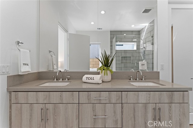 Detail Gallery Image 19 of 23 For 1403 Celadon St, Palm Springs,  CA 92262 - 3 Beds | 3 Baths