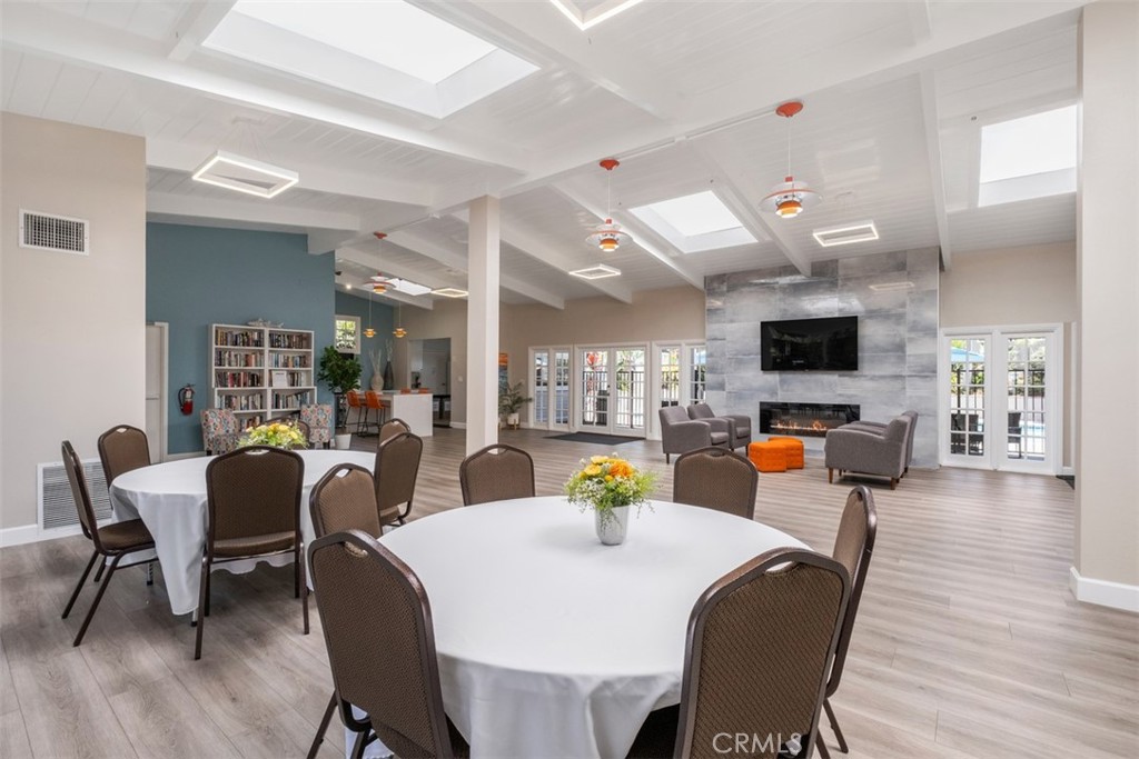 MLS #OC25252846 image #35