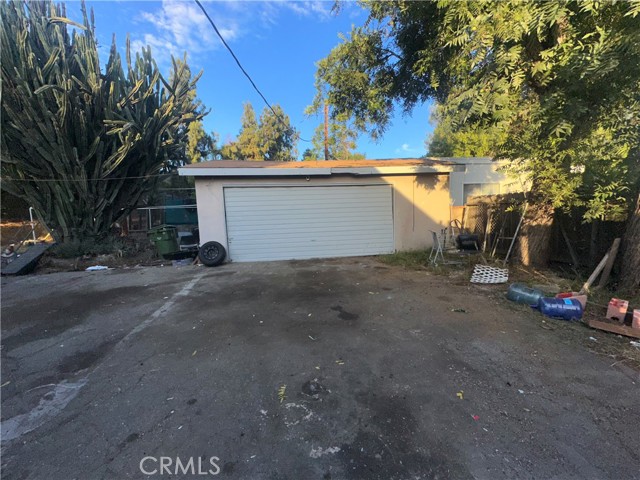 10810 Woodley Avenue, Granada Hills CA: https://media.crmls.org/medias/3f3dce3b-d00b-4882-9b18-39d10ff3d580.jpg