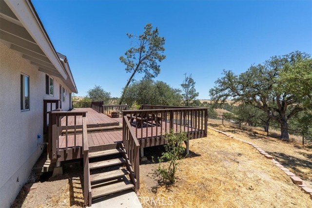 75463 Ranchita Avenue, San Miguel CA: https://media.crmls.org/medias/3f3e13b5-8cce-4359-a211-46923cdd589f.jpg