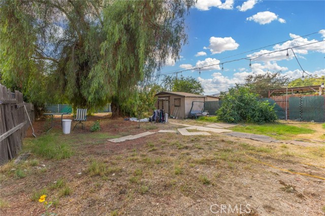 Detail Gallery Image 12 of 19 For 18585 14th, Bloomington,  CA 92316 - 2 Beds | 1 Baths