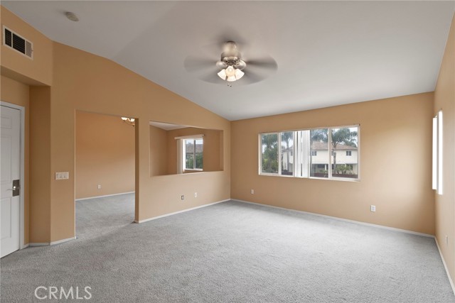 8348 Barnwood Lane, Riverside CA: https://media.crmls.org/medias/3f3ed6e4-f448-4438-a9d5-33ed4245d14d.jpg