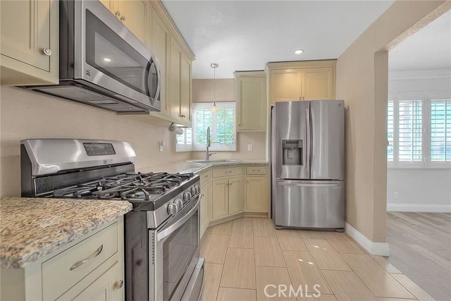 6442 Raymond Avenue, Long Beach CA: https://media.crmls.org/medias/3f3f7e62-95eb-4c7d-bd27-f7fb175820b4.jpg