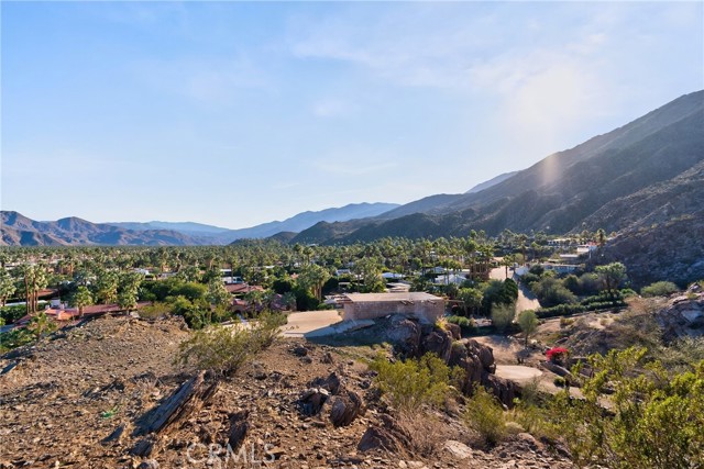 Detail Gallery Image 13 of 60 For 1 Ridge Road, Palm Springs,  CA 92264 - – Beds | – Baths