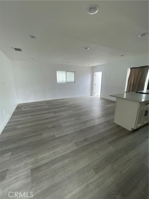 Detail Gallery Image 5 of 10 For 9781 Oasis, Garden Grove,  CA 92844 - 3 Beds | 2 Baths