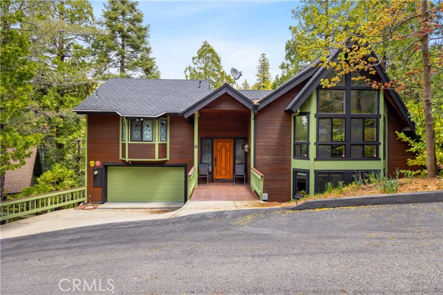 Detail Gallery Image 2 of 75 For 180 Grass Valley Rd #29,  Lake Arrowhead,  CA 92317 - 4 Beds | 5/1 Baths