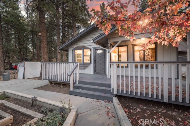 Detail Gallery Image 2 of 32 For 2028 Manzanita Ln, Big Bear City,  CA 92314 - 3 Beds | 2 Baths