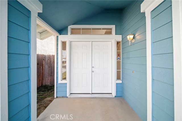 Detail Gallery Image 2 of 36 For 15965 Peach Tree Ln, Fontana,  CA 92337 - 4 Beds | 3 Baths