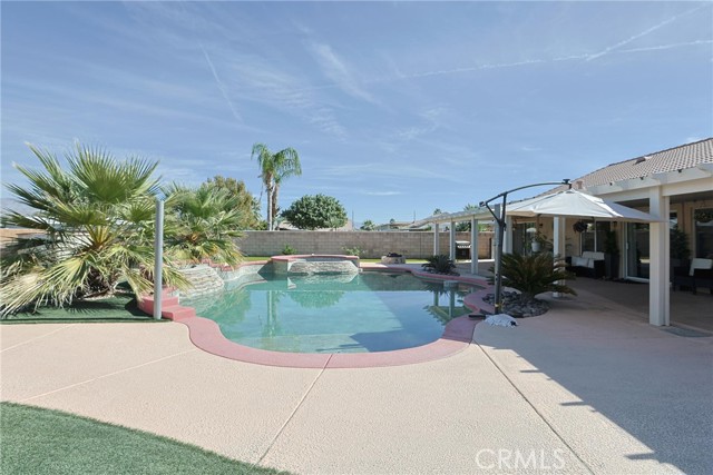 Detail Gallery Image 2 of 36 For 80618 Declaration, Indio,  CA 92201 - 5 Beds | 3 Baths